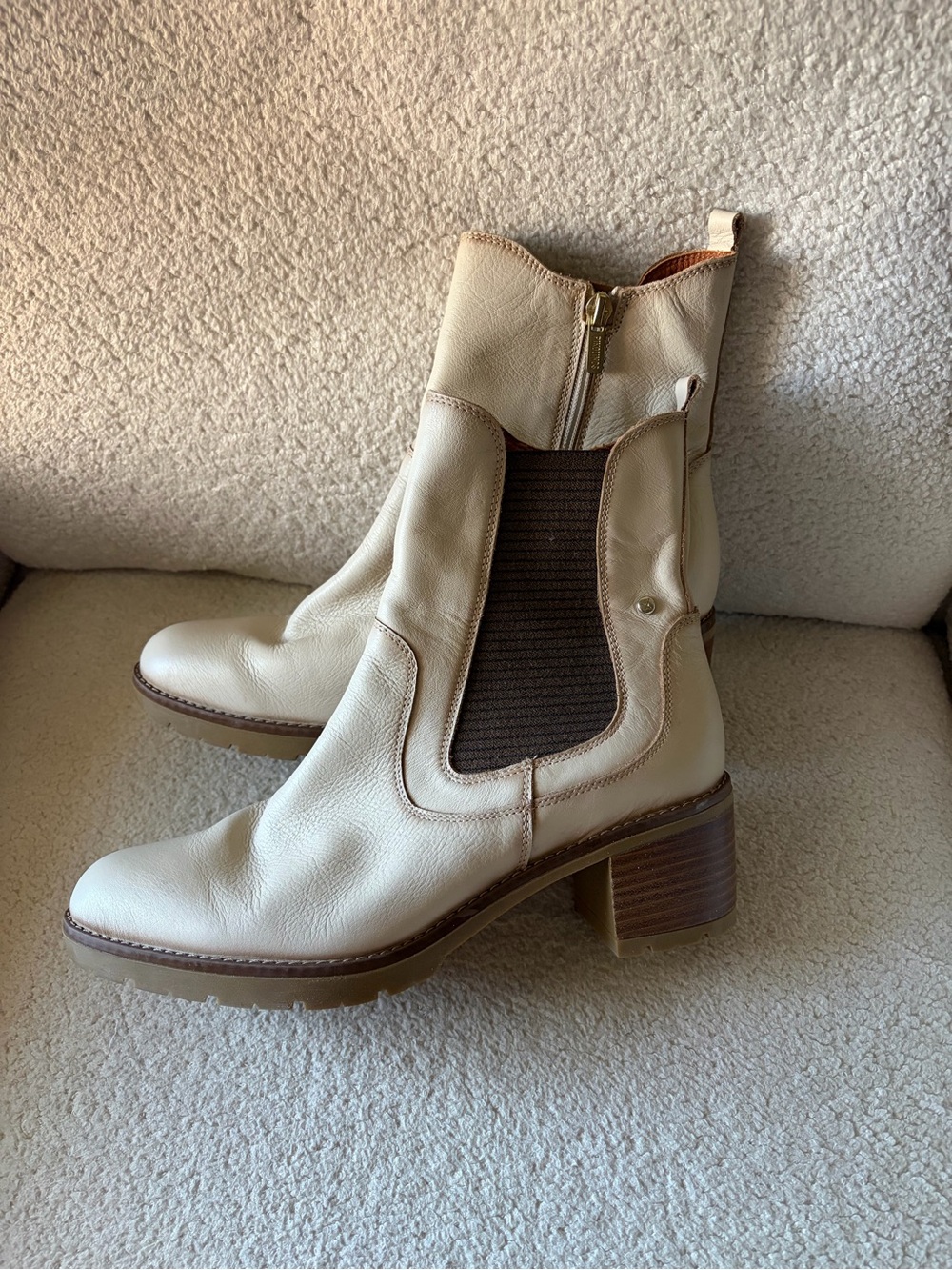 Pikolinos Leather Cream Chelsea Boot with Block Heel